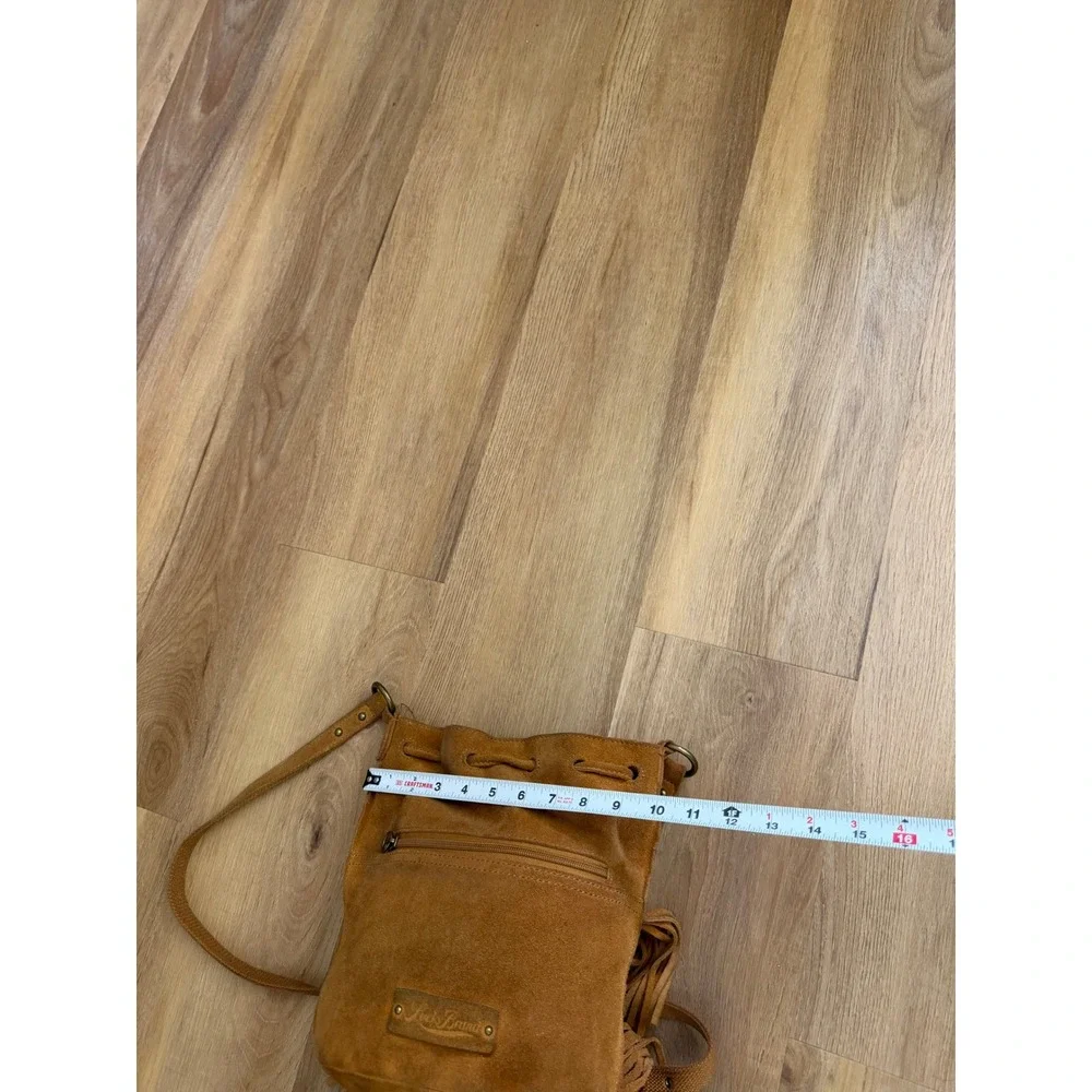 Lucky Brand Tan Suede Fringe Crossbody Bucket Bag Boho Western Studded indie